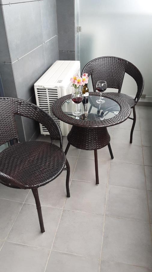 Sea Breeze In Batumi Apartman Kültér fotó