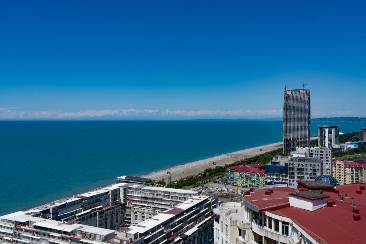 Sea Breeze In Batumi Apartman Kültér fotó
