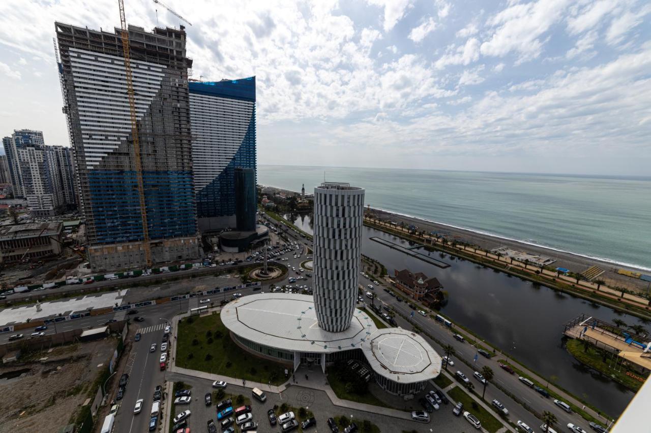 Sea Breeze In Batumi Apartman Kültér fotó