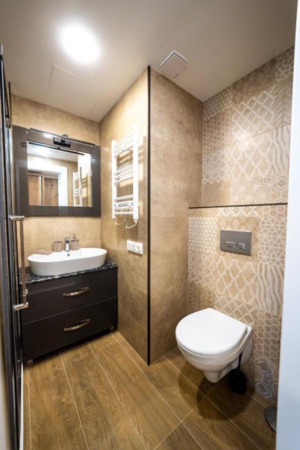 Sea Breeze In Batumi Apartman Kültér fotó