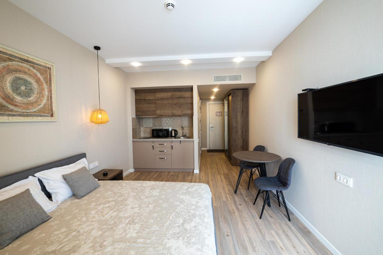 Sea Breeze In Batumi Apartman Kültér fotó